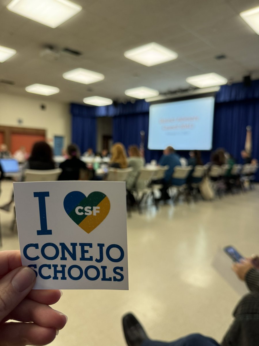 Full house for the <a href="/ConejoValleyUSD/">Conejo Valley USD</a> District Advisory Council meeting this morning! Thanks to everyone that volunteers their time and shows 💜 for our Conejo Schools!