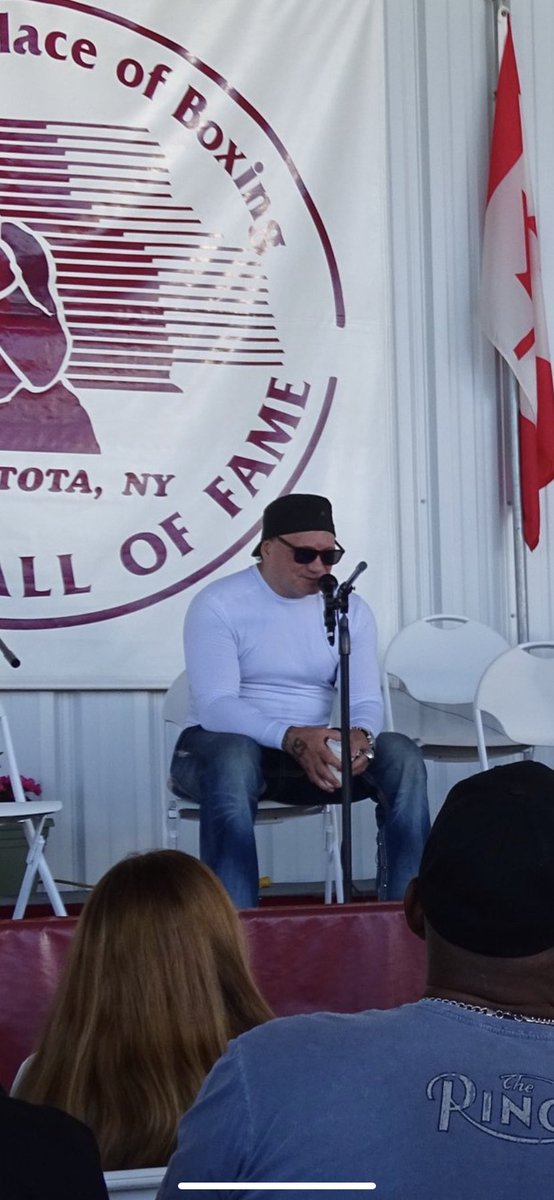 ZENA 💜 tweet media