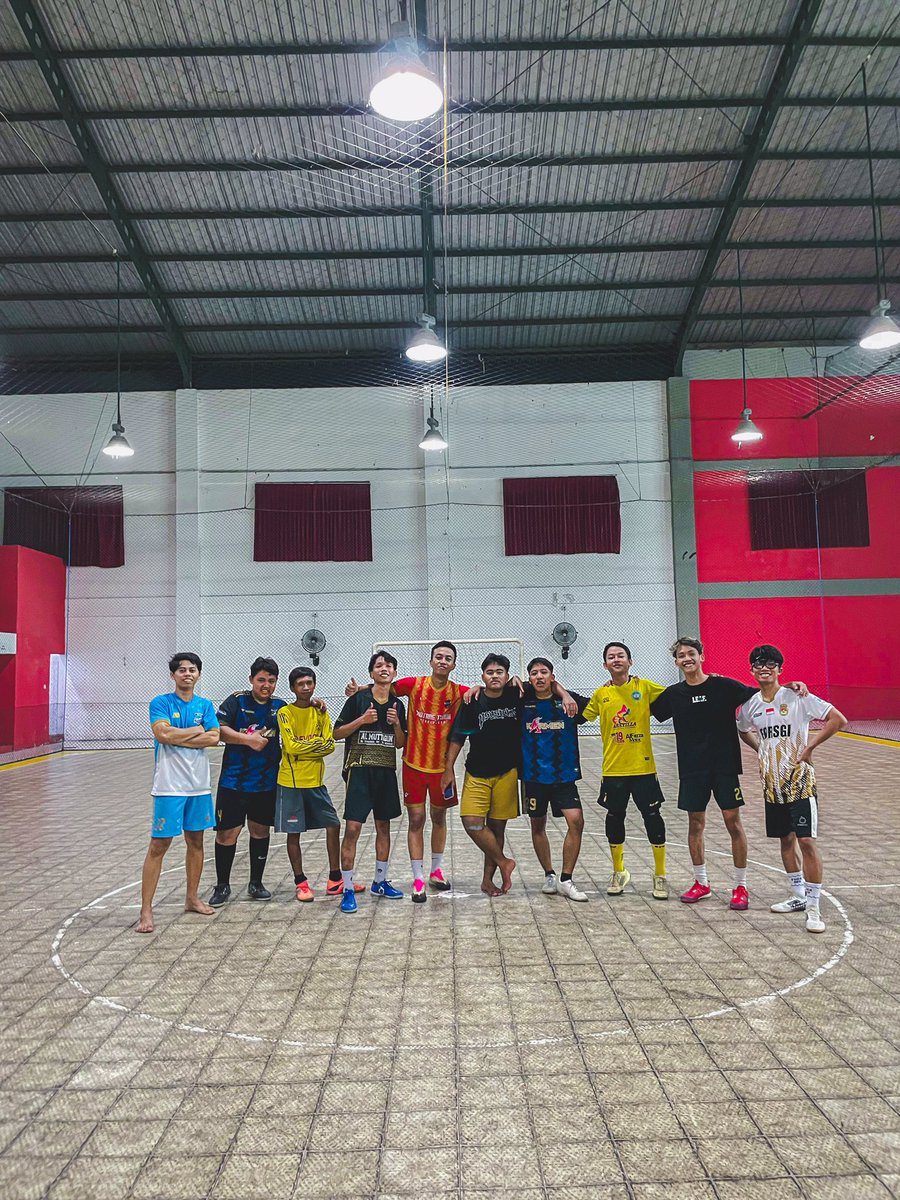 jarang banget bisa kumpul kek gini