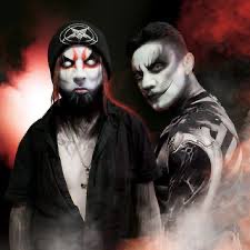 In2TheD4rk's tweet photo. Alien Vampires - Clubbers Die Younger https://t.co/C2i5K1zhlN via @YouTube

#music #AlienVampires https://t.co/3WX1RYjb2f