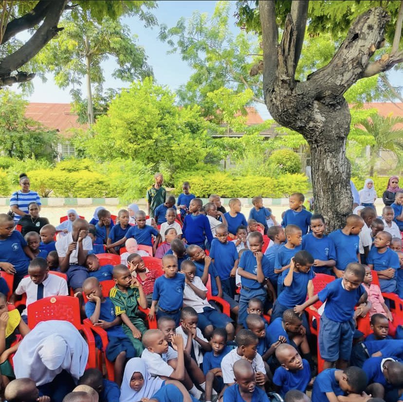 FloweePads's tweet photo. On 27th Jan, our team joined @watotoafrika on their #SchoolTour at Uhuru Mchanganyiko Primary school for children with disabilities in Dar es salaam. 
It was an amazing opportunity to impact these girls with knowledge on menstrual health hygiene management, it was an honor . https://t.co/BXY1dVjHtl