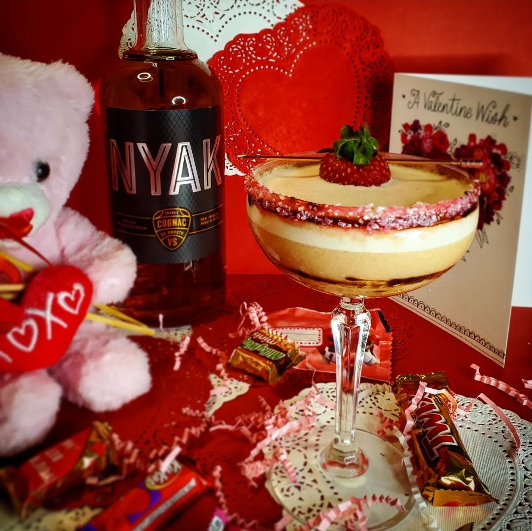 MoeDrinks's tweet photo. Happy Valentine's Day frm everyone over here at Measurements Of Excellence: A Black Bartending Experience 

♡Sensations♡
Nyak VS
Strawberry Syrup
Chocolate Strawberry Liqueur
Heavy Whipping Cream

"Excellence is OURS to own🥂"
#MeasurementsOfExcellence #ThePeoplesBartender https://t.co/0HCU80hDpk