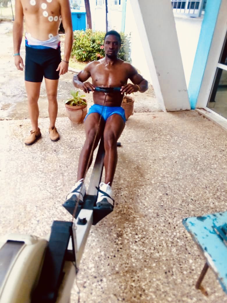 🗓️🦾🫀Hoy en nuestro <a href="/CidcCuba/">CIDC Cuba</a>, se realiza prueba de esfuerzo máximo a los atletas del equipo de remo 🚣🏻‍♂️🚣🏽en vista al clasificatorio de los #JJOParis2024.
.
.
.
#DeporteCubano #CienciaCubana #InderCuba