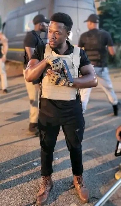 Retweet if you love This guy unique voice 👌 ❤️ 😍 

#SkeemSaam