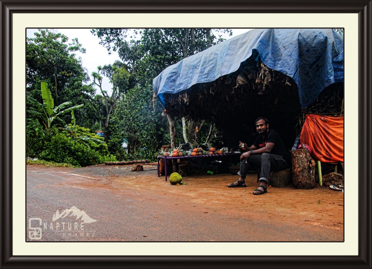 Street Photography - Tea Shop

#streetphotographyguy #thestreetphotographyhub #streetphotographerscommunity #ourstreets #streetmagazine #streetshared #streettogether #streets_vision #teashop #tea #villageshop #remoteplace #fruitshop #hillstation