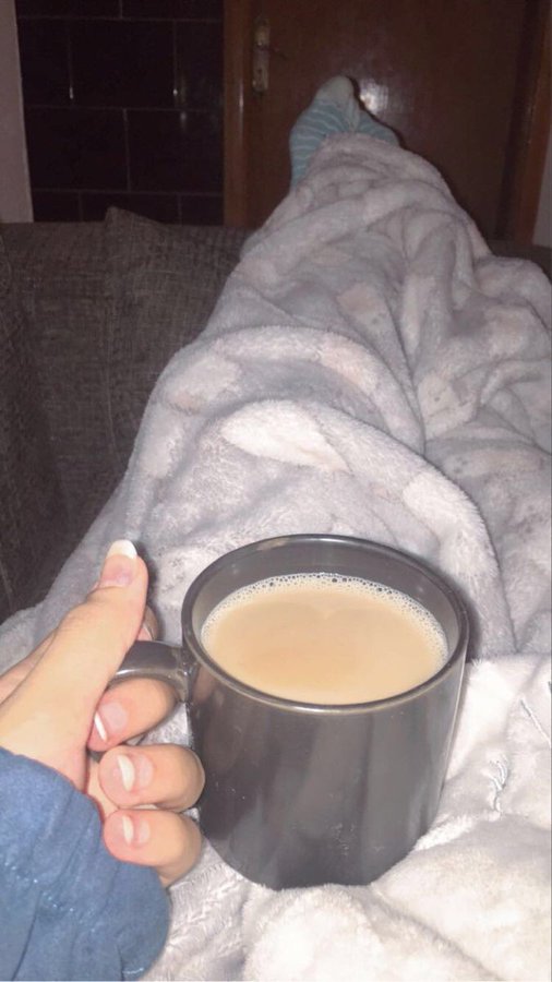 FarhatBatool7's tweet image. آج جلدی سو جاوں گی  چاے پی لیں جس نے پینی ہے Good Night