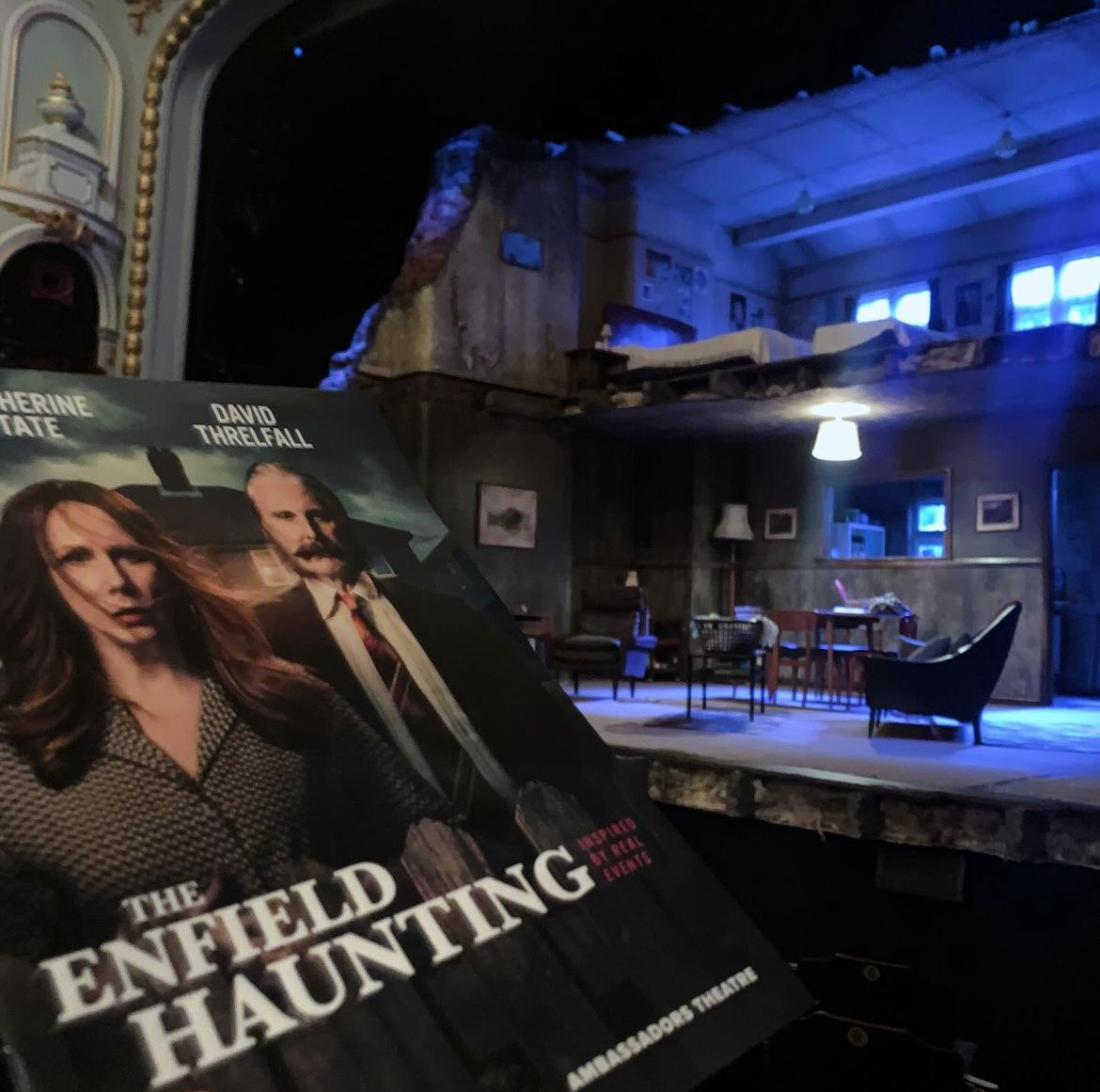 👏 👏 👏 

We love seeing photos of your trips to see #TheEnfieldHaunting @ambassadorstheatre. 

📷 @percijessie @enchanted_catswiftie @adam_anansi