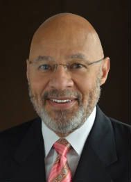 In 2002, Dennis Archer, former Michigan Supreme Court Justice and Detroit mayor, became the 1st Black president-elect of the @abaesq and later, its 1st Black president. buff.ly/3o2GpnX @historylivesdet #BlackHistoryMonth