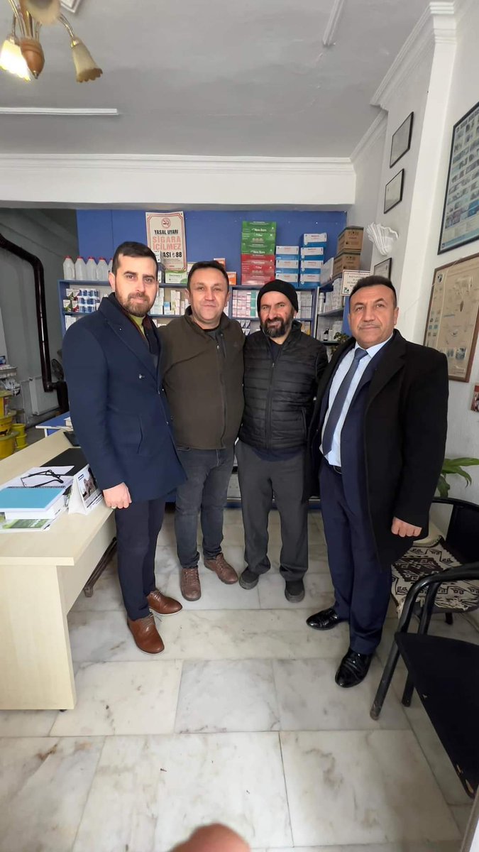 İlçe Başkanımız <a href="/muraterdogan_64/">Murat Erdoğan</a> Banaz Belediye Başkan Adayımız Sn.@CevizciMehmet64 ve Teşkilatımızla birlikte,değerli ilçe sakinlerimizle hasbıhal edip esnaflarımıza hayırlı işler bol kazançlar dileyip desteklerini istedik.
Girilmedik gönül sıkılmadık el bırakmayacağız.
<a href="/Akparti/">AK Parti</a>