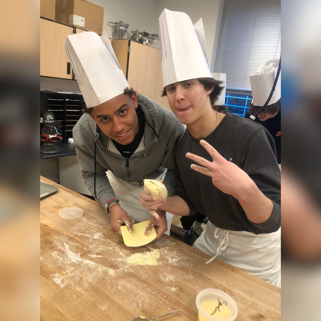 Saline Hornets Hockey tweet media