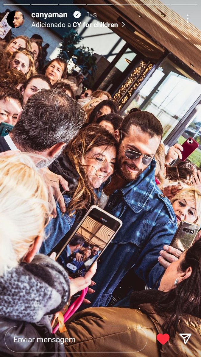 Nunca vi artista amar tanto seus fãs como ele! Nunca duvidem desse amor!❣
#CanYaman 
#CanYamanForChildren