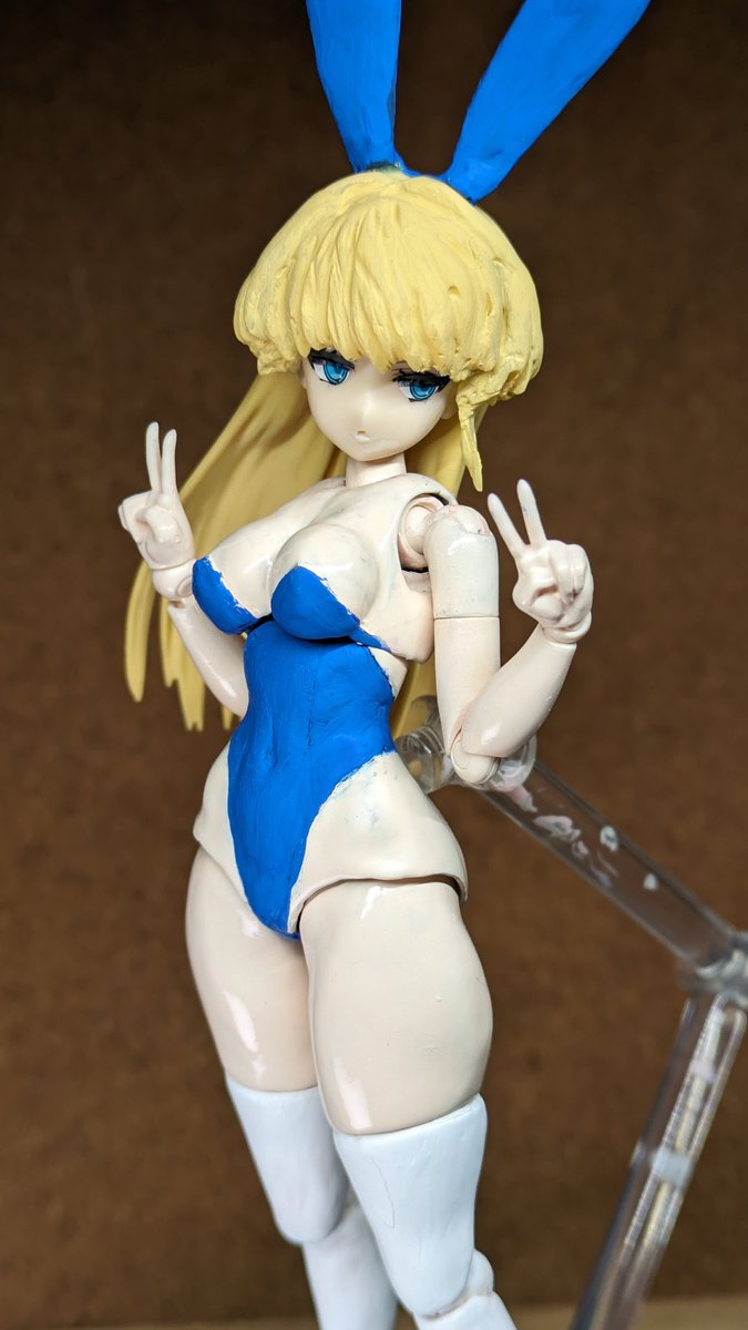 junmiroquai's tweet photo. アクリジョンベースブルー塗装での雑なアップデート。バニートキは良きかな。#30ms #バニートキ #ブルアカ https://t.co/yPz8qHIvmf