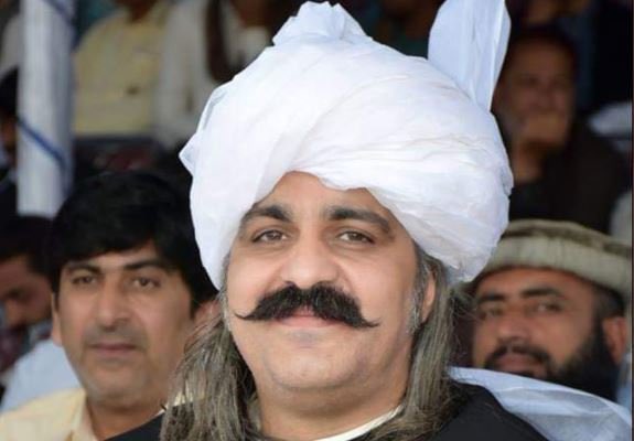 عمران خان نے علی امین گنڈا پور کو وزیراعلی کے پی کے منتخب کردیا، کیا آپ خوش ہیں اس فیصلے سے ؟