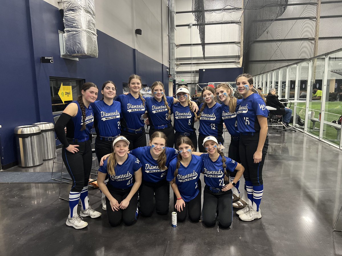 My team and I had such a great time at our tournament in Wisconsin this weekend!! We went 4-1 for the weekend with a tough loss in the semi-finals. I'm so proud of all these girls, and I can't wait to come back in the summer and play again!💎 <a href="/WascoDiamonds/">Wasco Diamonds</a> @WD14uJH