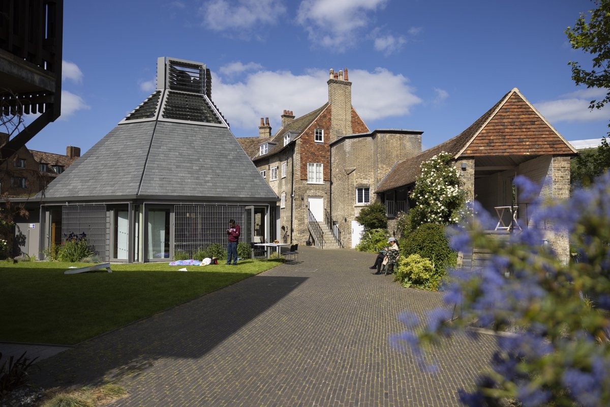 The John Bradfield Room, which opened in 2019, has been shortlisted by the Royal Institute of British Architects for this year’s East of England @RIBA Awards. It was designed for the College by Allies and Morrison. darwin.cam.ac.uk/news/john-brad…