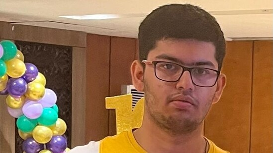 Hindustan Times (@httweets) on Twitter photo #JEEMain2024 | Appeared in exam without expectations, says NoidaтАЩs Bhavya Tiwari who topped JEE from UP
(Reports <a href="/rmulko/">Rajeev Mullick ЁЯЗоЁЯЗ│</a>)
hindustantimes.com/education/compтАж #JEEMain2024 | Appeared in exam without expectations, says NoidaтАЩs Bhavya Tiwari who topped JEE from UP
(Reports <a href="/rmulko/">Rajeev Mullick ЁЯЗоЁЯЗ│</a>)
hindustantimes.com/education/compтАж
