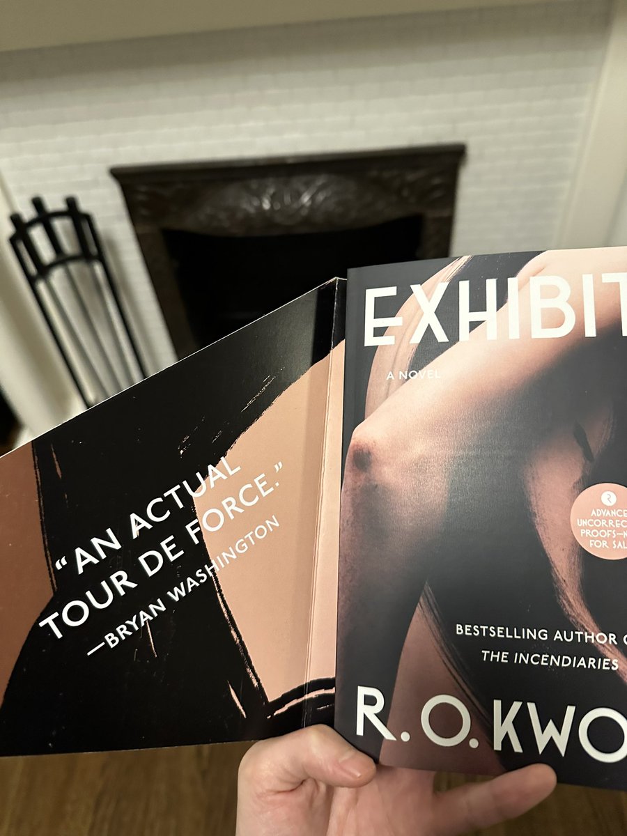 rokwon's tweet image. y’all look at how they packaged advance media copies of EXHIBIT, I can’t ahhhh