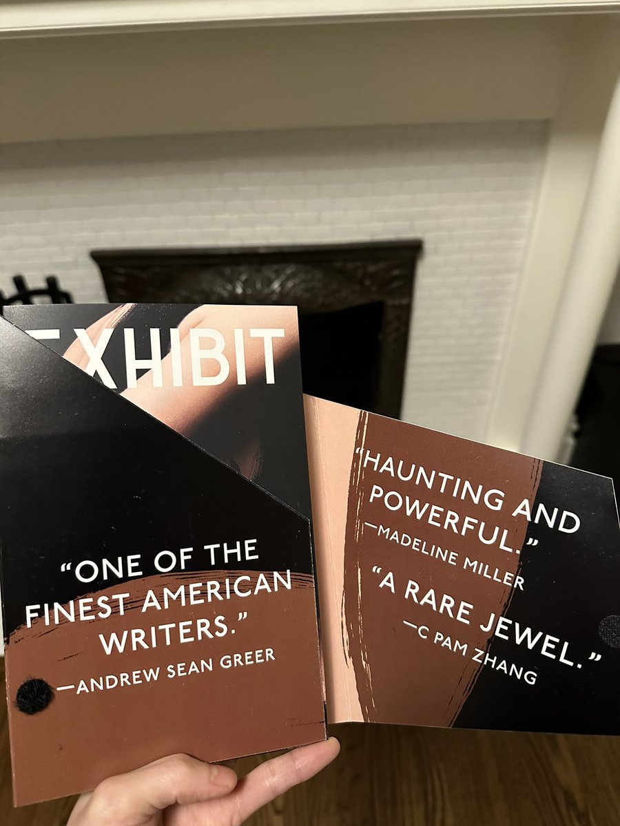 rokwon's tweet image. y’all look at how they packaged advance media copies of EXHIBIT, I can’t ahhhh