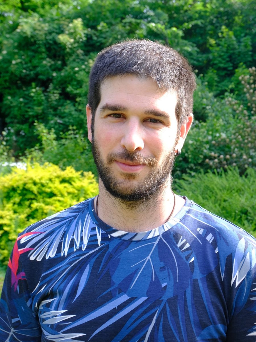 A study led by #UofStirling's Dr Alejandro Sanchez Amaro has shed new light on the behaviour of the closest living relatives of humans – #chimpanzees. Read the full story 👉 brnw.ch/21wGVDf <a href="/MPI_EVA_Leipzig/">MPI-EVA Leipzig</a> <a href="/StirlingScience/">Stirling Natural Sciences</a> <a href="/StirUni_Psych/">Stirling Uni Psych</a>