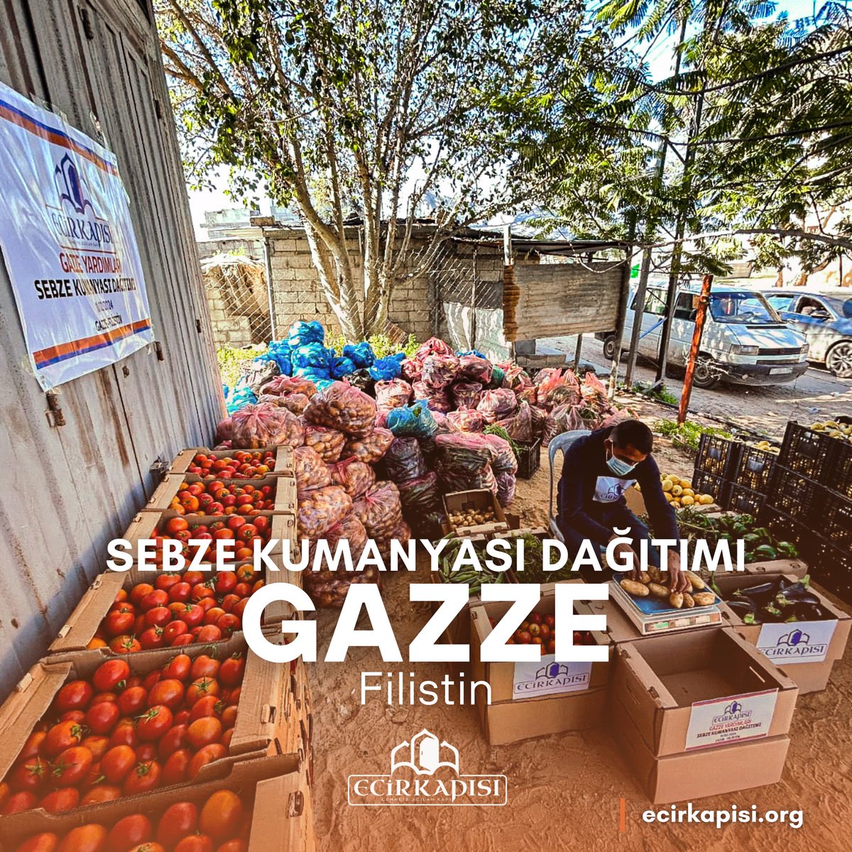 Halis_Bayancuk's tweet photo. Gazze halkının büyük bir açlık kriziyle karşı karşıya olduğu taraflı/tarafsız birçok rapora yansıdı. Dünyanın sayısız nimetleri içerisinde savaş ve açlıkla yok edilen Filistin halkına uzanacak her yardım için imkanların seferber edilmesi gerekiyor. 

Rabbimizden, bu yardımlaşma ve merhamet ruhunu daha da güçlendirmesini niyaz ederim.
