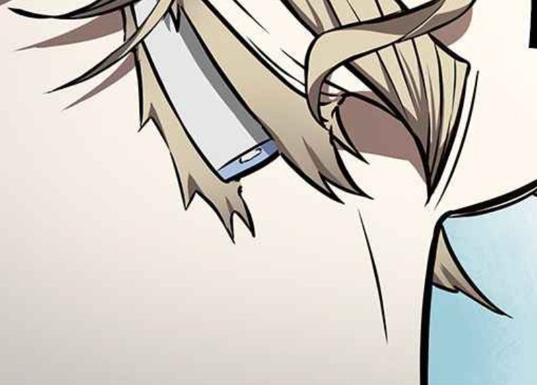 เขาจ้องมองซองกระดาษสีแดงตรงหน้าด้วยความสงสัย ลังเลอยู่ครู่หนึ่งก็เลือกซองกระดาษด้านซ้ายมือยื่นให้กับท่านเจ้าปราสาท 

"สิ่งนี้คืออะไรหรือครับ ?"