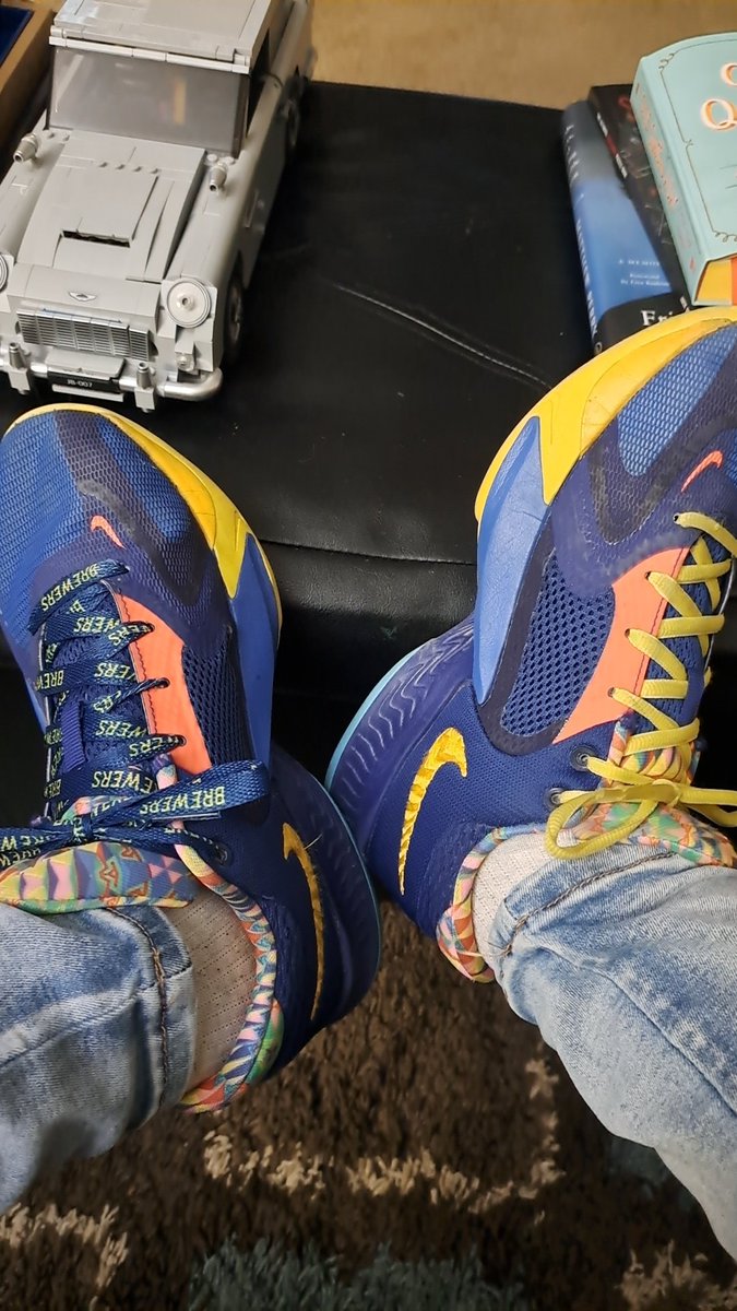 FionaGoBah's tweet photo. Day TWO of it officially being baseball season. Do I see how many different Brewers shirts I can wear in a row?! Also ranking the @Giannis_An34 shoes with my Brewer laces. #BrewCrew #RespectMilwaukee #FearTheDeer https://t.co/UQDnFpVd6G