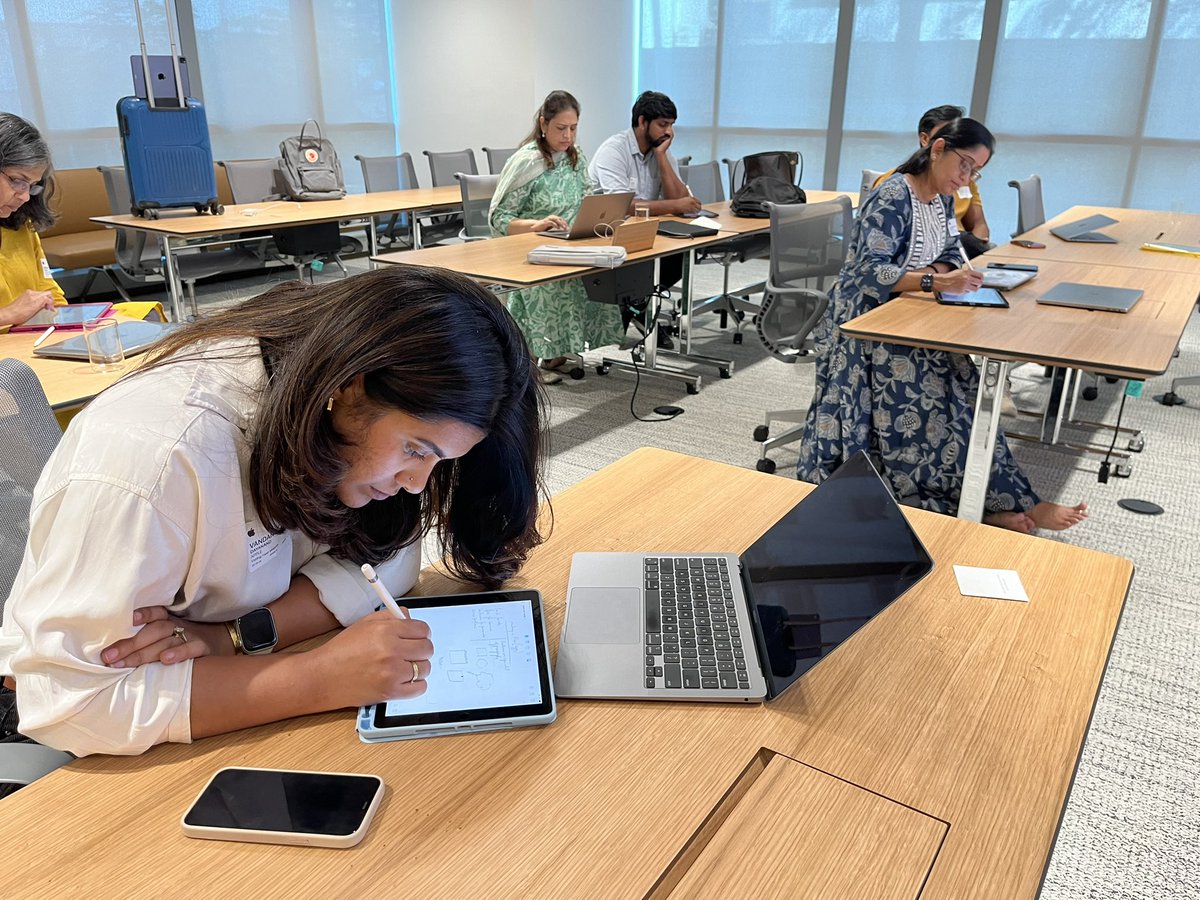 Happy that our #APLSConnect South Zone Session went well! Thank you <a href="/Lakshmi8297/">Lakshmi Priya</a> <a href="/Swaroop_venni/">Swaroop Venni</a> and Vivek for sharing your ideas and insights!  <a href="/rekha_chari/">rekha chari</a>  and <a href="/Farah_M/">Farah Misquitta</a> one done, two more #apl sessions to go, glad that we are working on this together! #jugaad