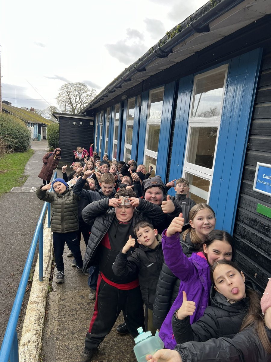 Y5CT tweet media