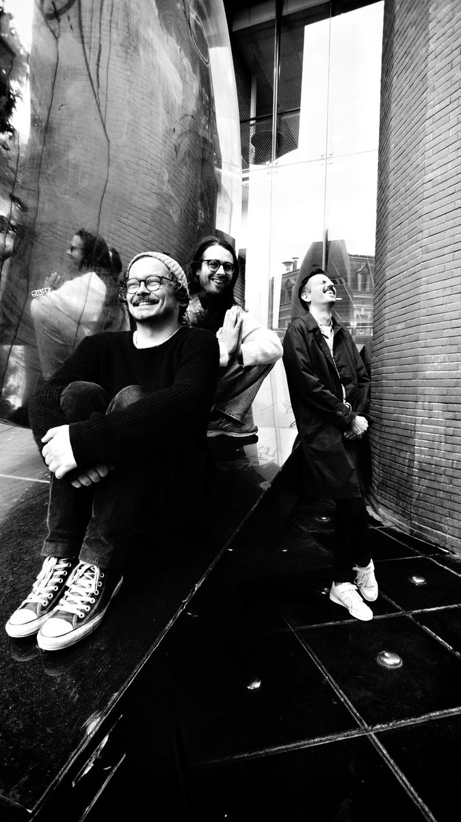 En Mars nous allons à l'Ouest ☄️
14.03 - PARIS - Supersonic
15.03 - LAVAL - LE PARTY TEUF
16.03 - QUIMPER - Le Novomax
📸 Morgane Fringand