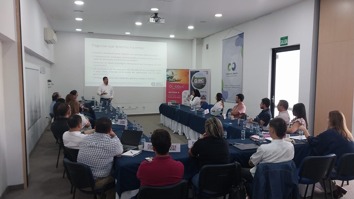 CCManizales's tweet photo. Hoy estamos abordando temas como la industrialización en los sectores metalmecánicos, agroindustria, ferreterías, astilleros y mucho más👉👉a través de este gran encuentro con empresarios del sector Metalmecánico🤝🤝 @clustermetalmecanico https://t.co/sD86EVizNV