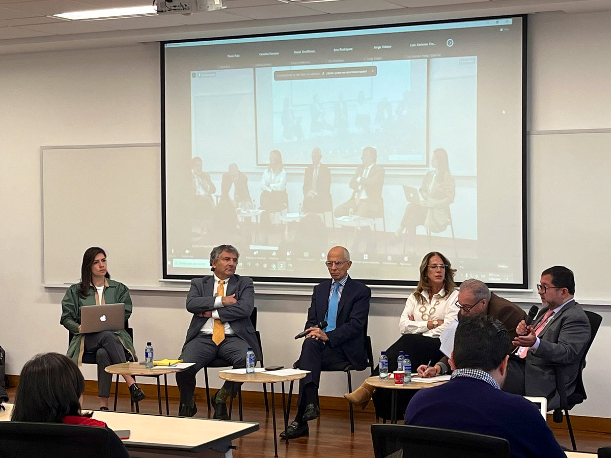 FIGRIExternado's tweet photo. A esta hora, #FIGRI en conjunto con @DerEconomico, participamos en el panel “Conflicto Israelí-Palestino: Consecuencias de la decisión de la CIJ”Evento organizado por: @UExternado, @URosario y @UniJaveriana 🇮🇱🇵🇸 https://t.co/RyT8v1h47J