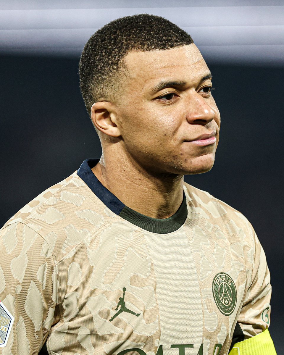 PSG Should Consider Making Xavi Simons, Currently on Loan at RB Leipzig, the Leading Figure in Their Future After Kylian Mbappe

Read More- redcherry23.blogspot.com/2024/02/psg-sh…