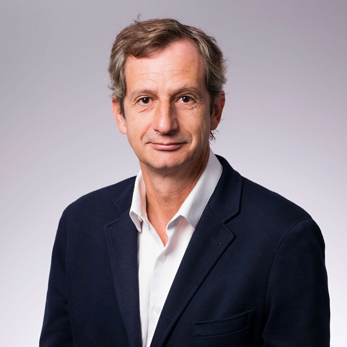 Ignacio Reviriego asume la Dirección de TRILUX ILUMINACIÓN. José Antonio López, Manager Director de ZALUX y Country Manager del Grupo, asegurará la dirección estratégica de ZALUX y TRILUX ILUMINACIÓN en el mercado español. ow.ly/J33G50QAzKj