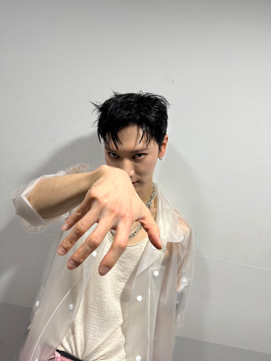 🥼😈👁️✨

#TEN #李永钦 #텐 #Nightwalker
#NCT #WayV #威神V
#TEN_Nightwalker
#TEN_TEN #NCT_TEN_TEN