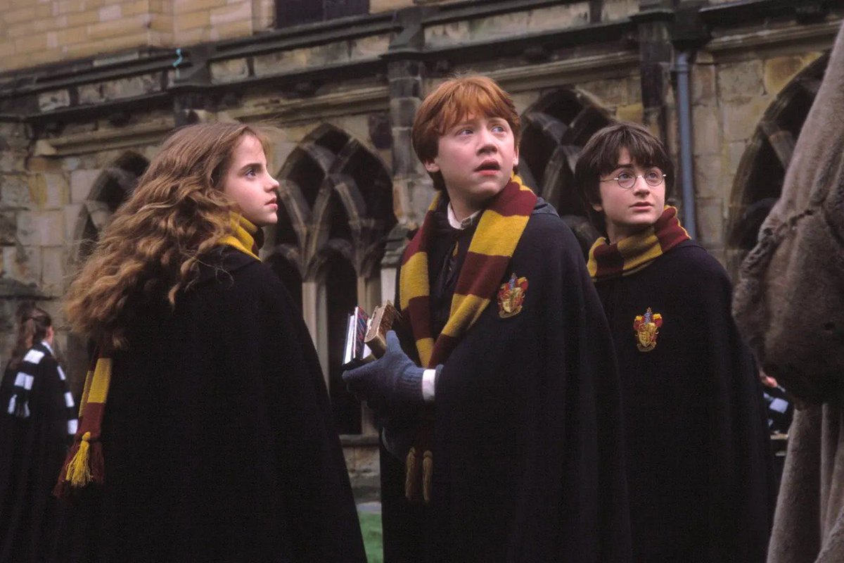 Ученые выяснили, что пересматривать «Гарри Поттера» и «Звездные войны» полезно для ментального здоровья.

Все дело в чувстве ностальгии, которое помогает справиться с тревогой из-за мыслей о будущем и мотивирует на достижение целей.