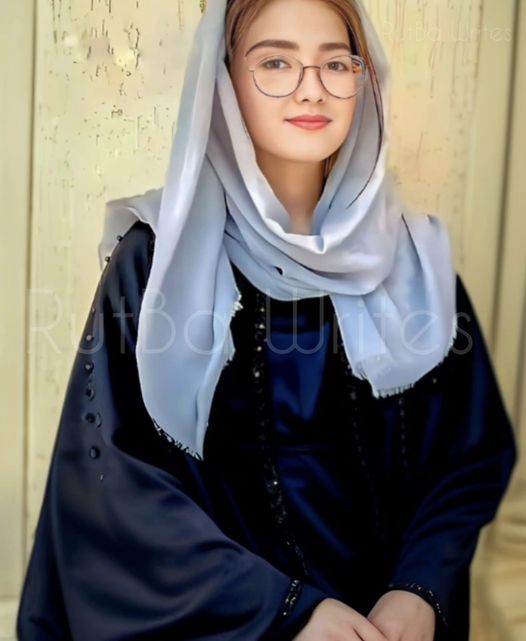 FarhatBatool7's tweet image. #adultingshowmax I swear 🙌📷 #ReleaseImranKhanNow #Banigala #PrimeMinisterImranKhan #PhotoshoppedForm45 #ElectionResults #ElectionResults2024