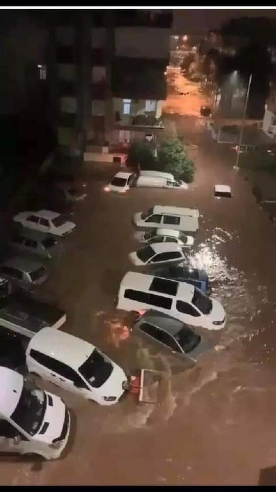 Antalya'da kuvvetli yağış nedeniyle meydana gelen sel ve su baskınları sonucu hayatını kaybeden vatandaşımıza  Allah’tan rahmet ailesine başsağlığı diliyor; afetten etkilenen vatandaşlarımıza geçmiş olsun dileklerimi iletiyorum.
Allah ım yardımcıları olsun .