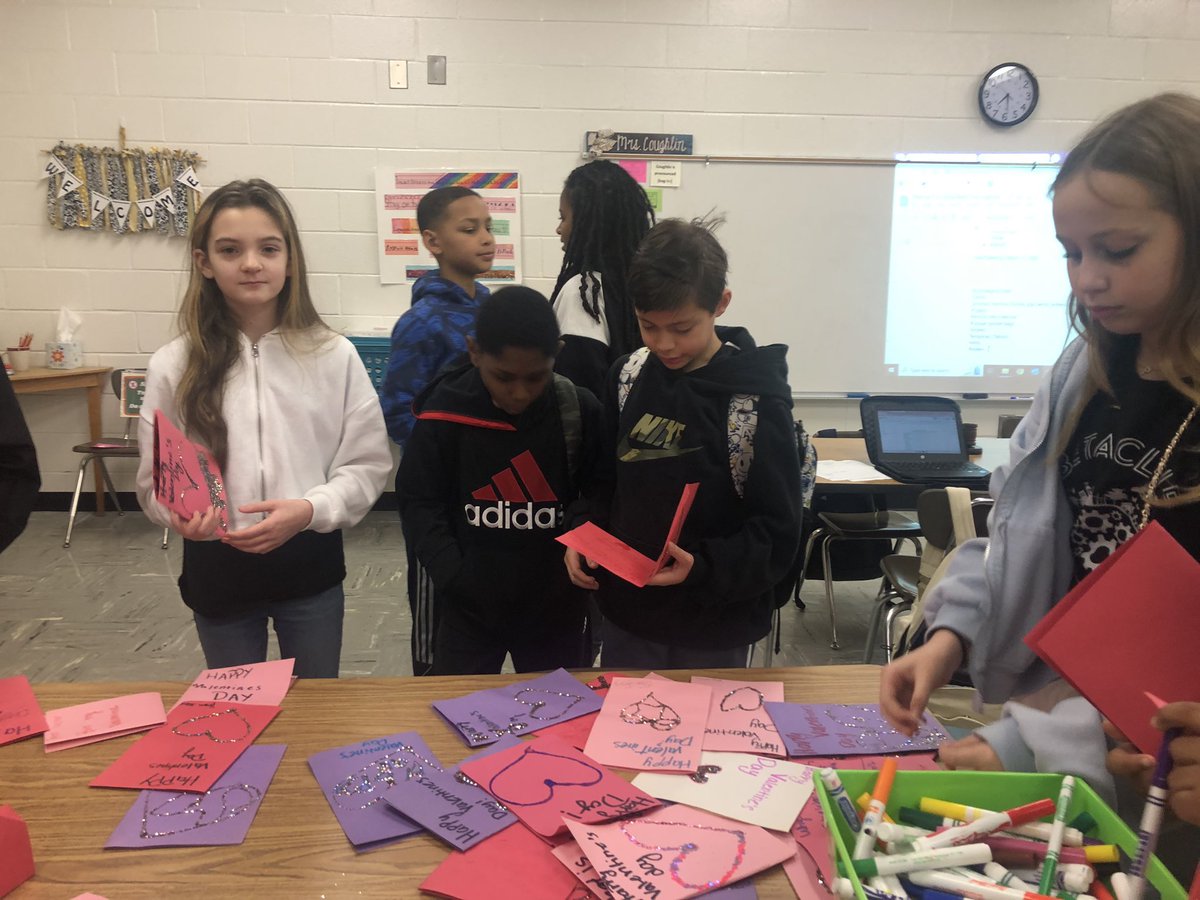 PGE_HCS's tweet photo. PGE Beta Club making Valentine’s Day cards for the residents at Westbury Center! #PGEPride #BetterTogether #LearnInHenry https://t.co/vyeuWmA2YY