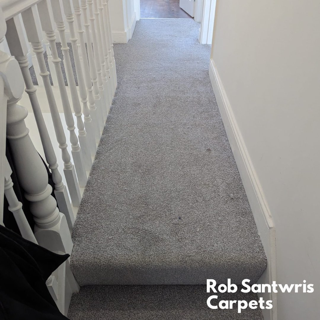 It's amazing how fresh new carpet brightens up the room! 💫 Free measure quote and GRIPPER! 💪 📲01633 253724 🌐robsantwriscarpets.co.uk #RobSantwrisCarpets #CarpetUpgrade #Transformation #FreeGripper