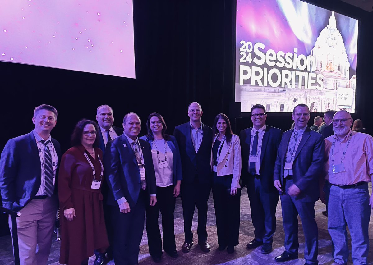 We had a great crew last evening at the 2024 @MN_Chamber #SessionPriorities event! 

Thanks to @JKSullivanMN and @JasonRarick for joining the gang from @ALLETE_Inc @NewEnergyEquity @mnpower @ALECleanEnergy!