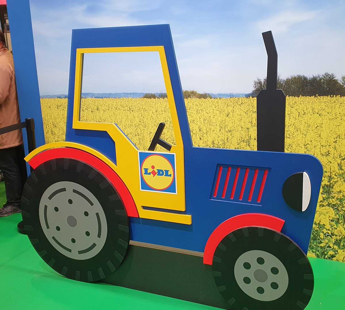 A nouveau, <a href="/lidlfrance/">Lidl France</a> sera le seul distributeur présent au Salon de l’agriculture. <a href="/CarrefourFrance/">Carrefour</a> a renoncé à son stand.
lineaires.com/la-distributio…