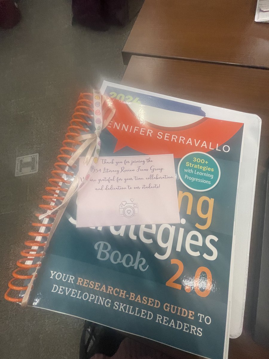 MrsLaf54's tweet photo. I can’t believe it’s our last meeting! Thank you for the book! #weare54 https://t.co/UQQ9ZHQSrY