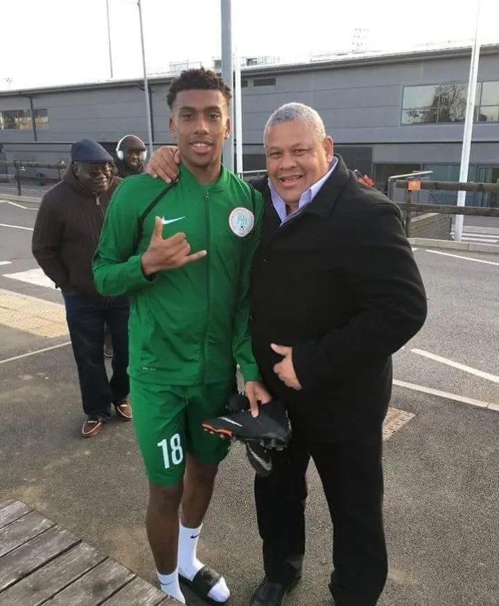 Love1Essien's tweet photo. Alex Iwobi and father .
#AFCON2023 #AFCON2023Final #AFCON #AFCON2024 #Afconfinals #iwobi https://t.co/e5SuuDKkl9