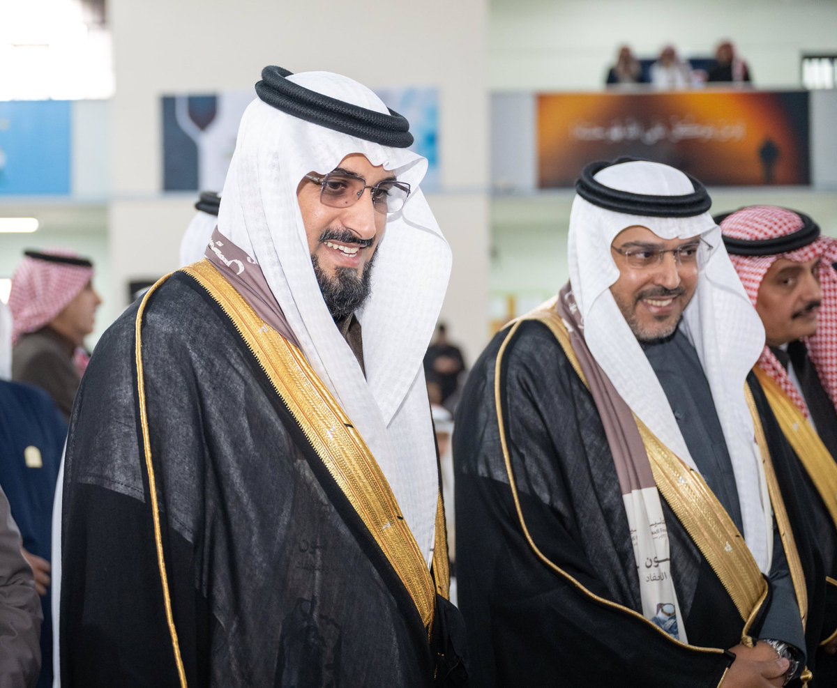Emara_Albaha's tweet photo. تضمن الحفل على عدد من المعارض المصاحبة والمشاركات والرسائل الوطنية التي شارك بها الطلاب للتعبير عن فرحتهم وحبهم للوطن وقيادته واعتزازهم بأصالته وعمق تاريخه المجيد. https://t.co/WAt7w8eSBP