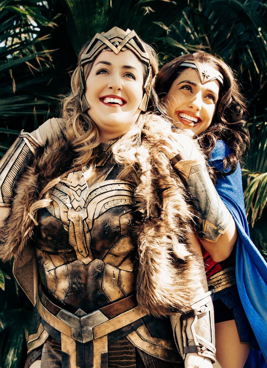 LisTham_'s tweet photo. Dreams come true! loved doing these photos with the amazing @morganitecospl1 The Wonder family portrait! Photo by @edwardfotos 🫶🏼 #wonderwoman https://t.co/cAeNiIDVHD