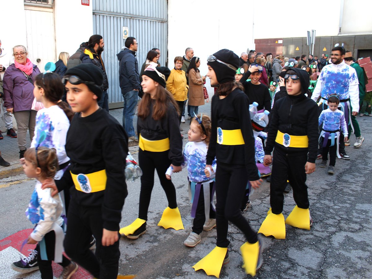 Divendres, vam celebrar el Carnestoltes amb una rua espectacular pels carrers de #SantVicençdelsHorts