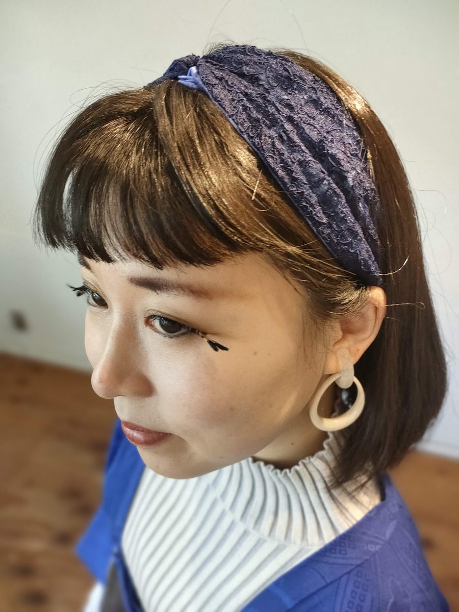 machika3's tweet photo. 目が覚めるようなパキッとブルーの道行&amp;藍色グラデーションのプリーツスカート。
今回は道行をinして袴風。グラデーションが映えるからくるくる回りたくなっちゃうね☺️
ターバンも同色系にして、初夏の朝顔のような爽やかコーデ💙🤍
#道行コーデ　#マチカハット https://t.co/yP3oVkVx4G