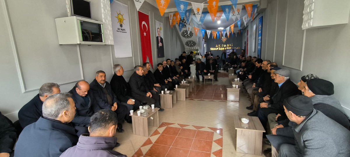 Atakangonulcekn's tweet photo. 📍ÖZALP

Genel Merkez MDK Üyemiz  Sn @zahir_soganda , ve teşkilat mensuplarımız ile bir araya geldik. 

AK Belediyecilik ÖZALP ’a çok yakışacak!

@ArvasAbdulahat @emreguray65 @ercanagar https://t.co/JvGYx29zZJ