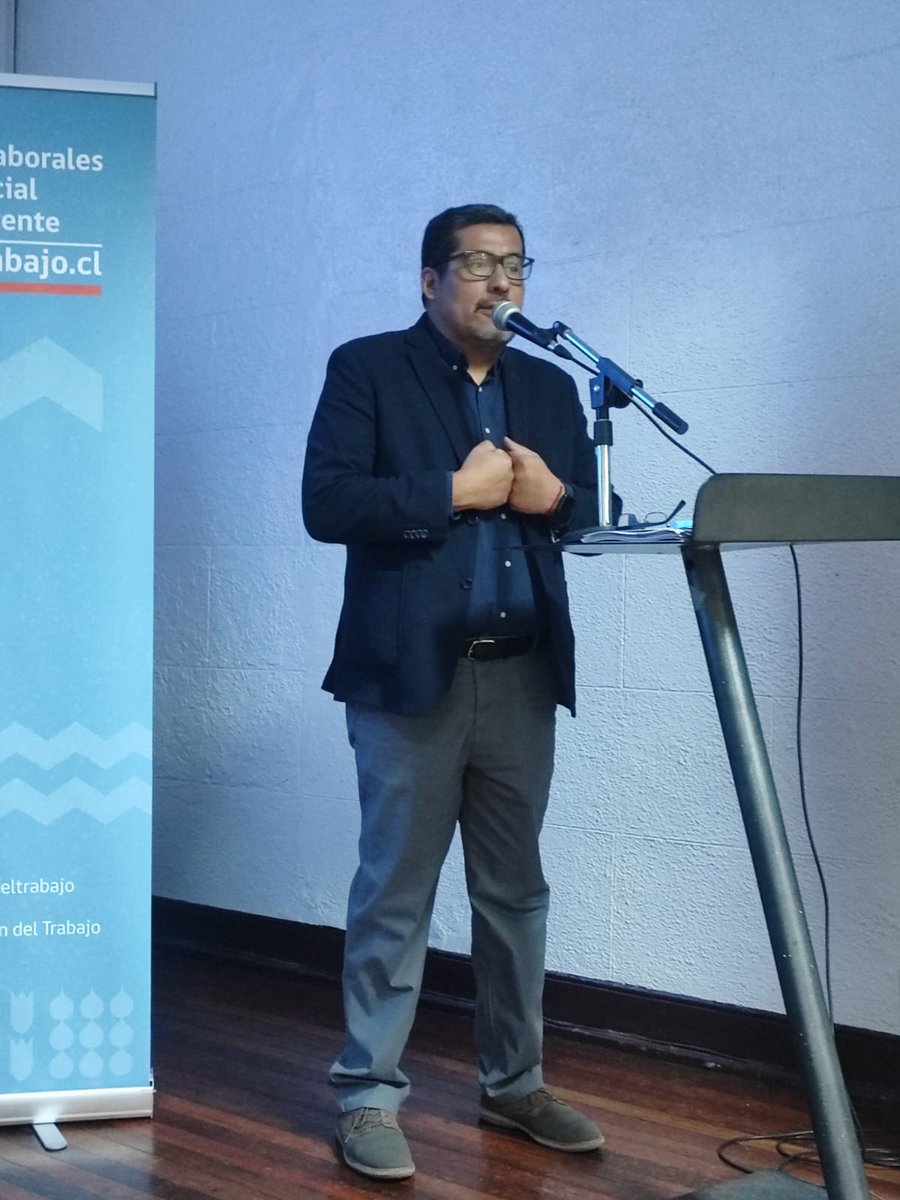 Director del Trabajo (s), Cristian Umaña, da inicio a mesa tripartita junto a trabajadores/as y empleadores/as de Mall Marina Arauco con el objetivo de buscar acuerdos laborales a raíz de los incendios forestales que afectaron a miles de familias de la región de Valparaíso