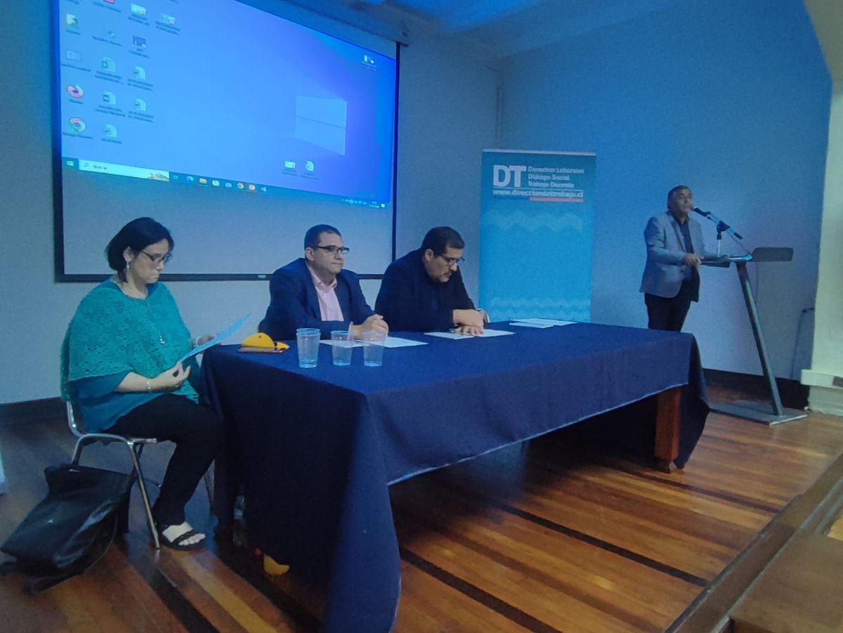 En el encuentro también participan la subdirectora del Trabajo (s), Natalie Couratier y el director regional del Trabajo de Valparaíso, Jorge Andreucic